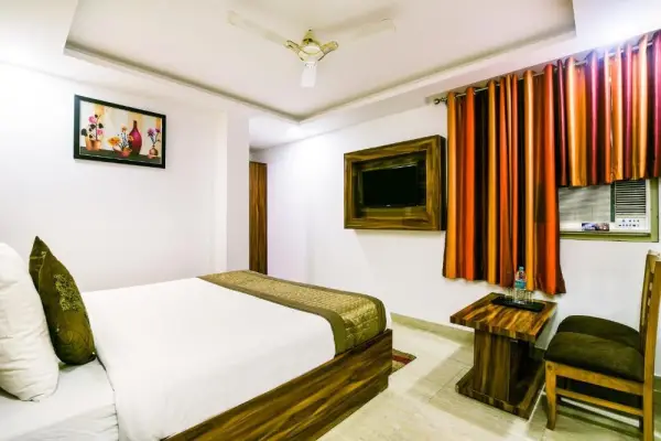 Hotel Pearl - Mahipalpur Delhi Airport 8
